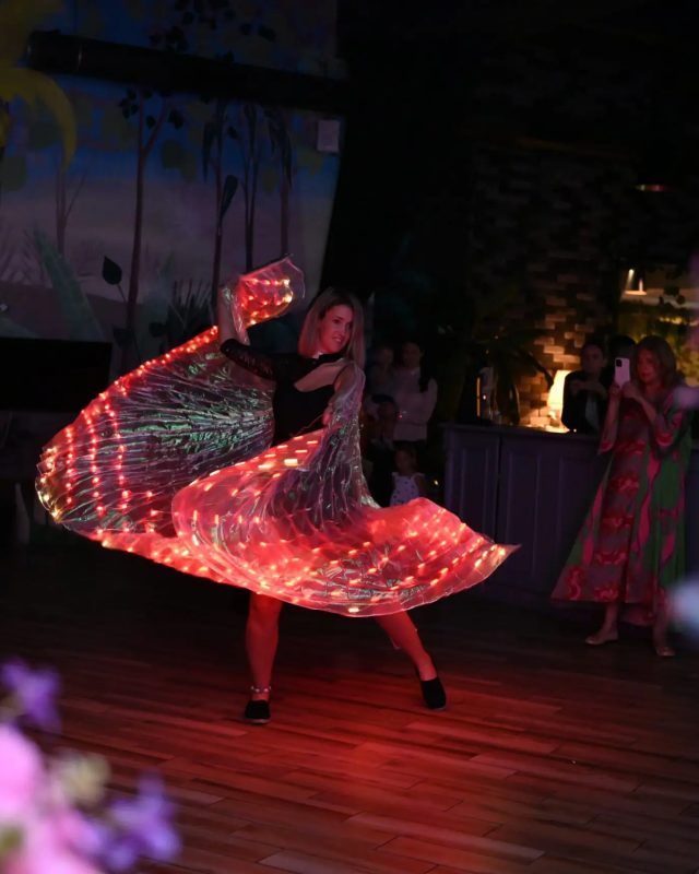 svetleca vila orange